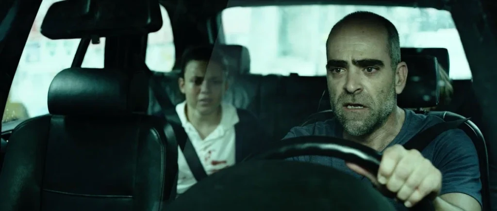 Незнакомец (2015)